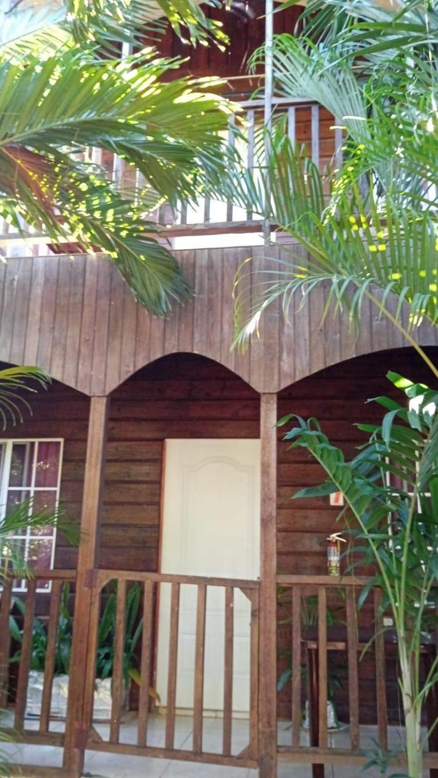 T&T - Tatty And Tony Guesthouse Negril Kamer foto