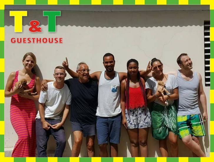 T&T - Tatty And Tony Guesthouse Negril Buitenkant foto